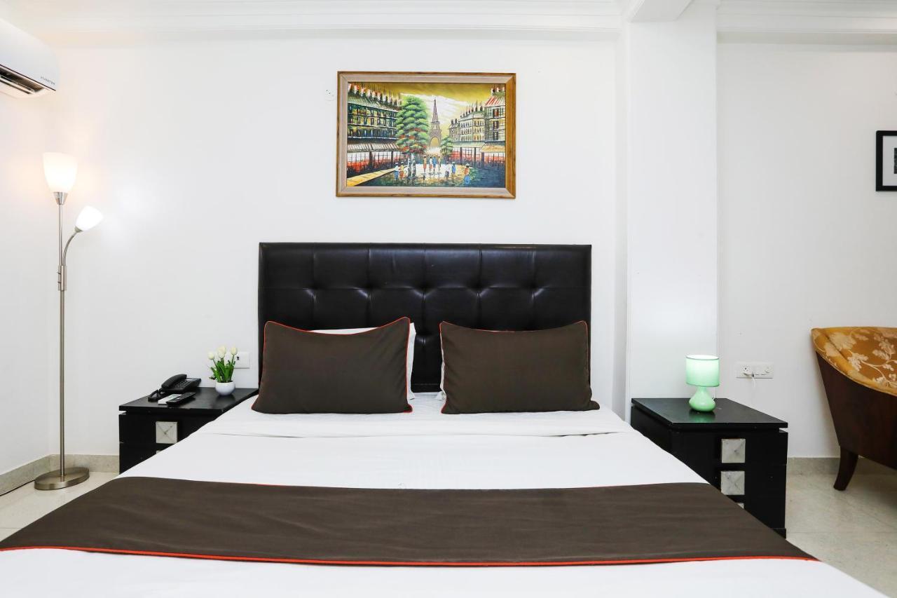 Отель Collection O Residency Near Dwarka Sector 21 Metro Station Kapas Hera Экстерьер фото