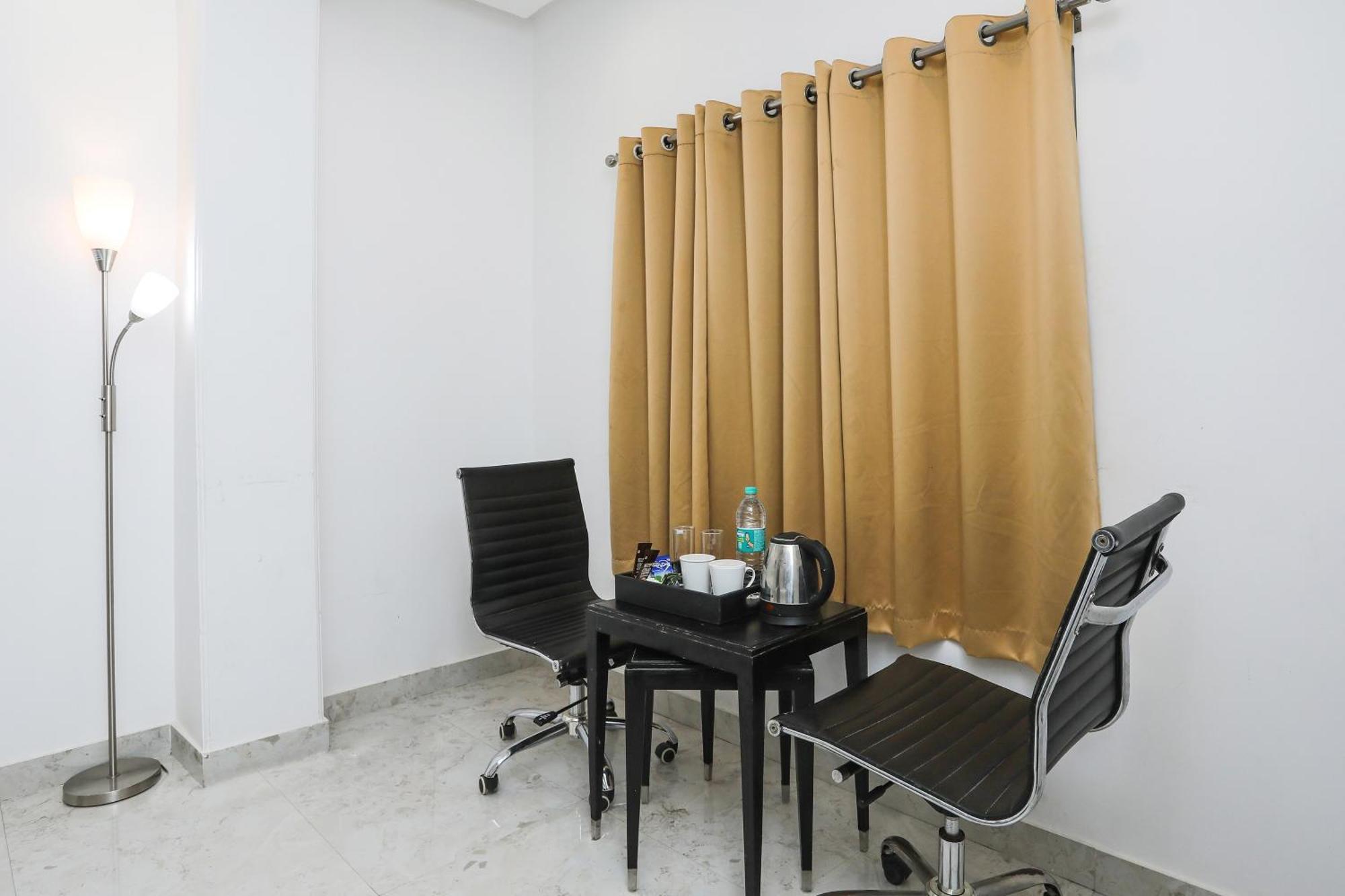 Отель Collection O Residency Near Dwarka Sector 21 Metro Station Kapas Hera Экстерьер фото